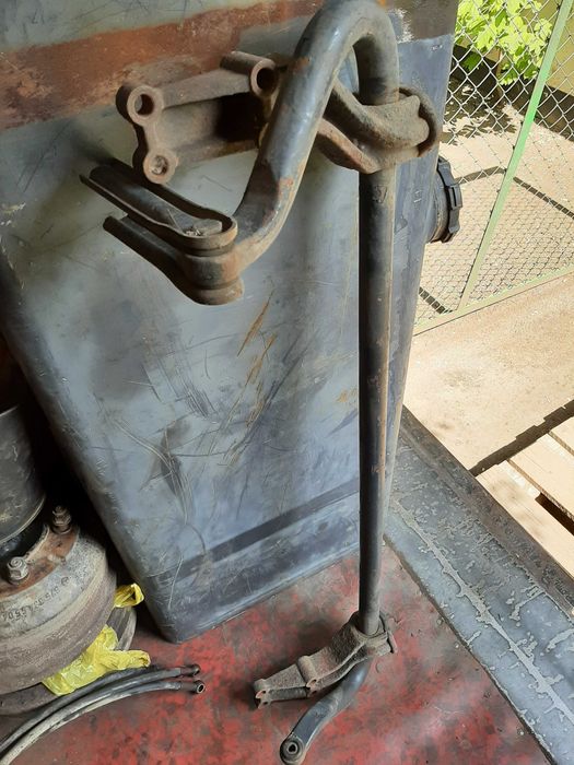 Запчасти на Мерседес 5 тонник