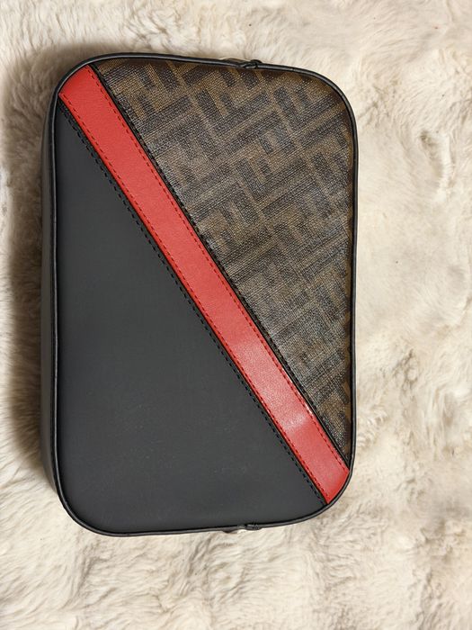 Мъжка чанта Fendi