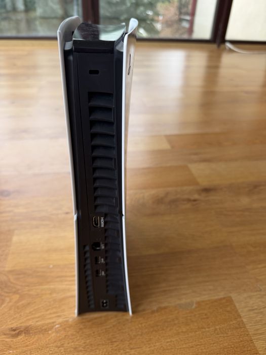 Play Station 5 impecabil 2 joystick-uri