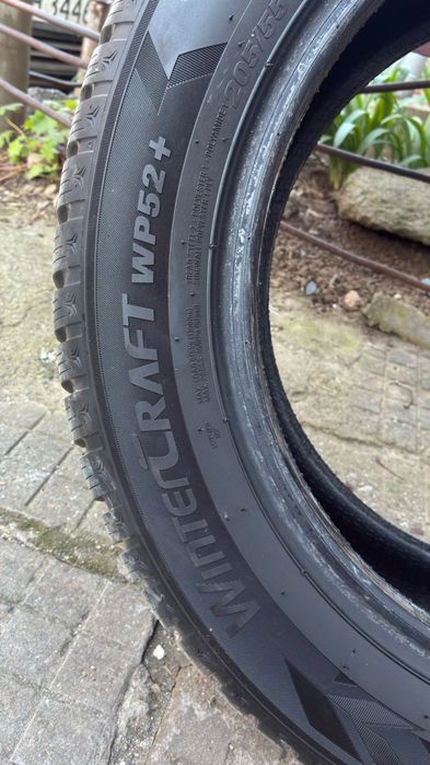 Kumho winter craft WP52+