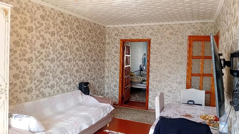 Продаётся 2х комнатная квартира