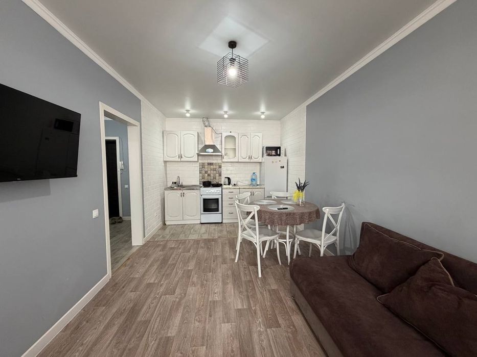 Продам евро двухкомнатную квартиру