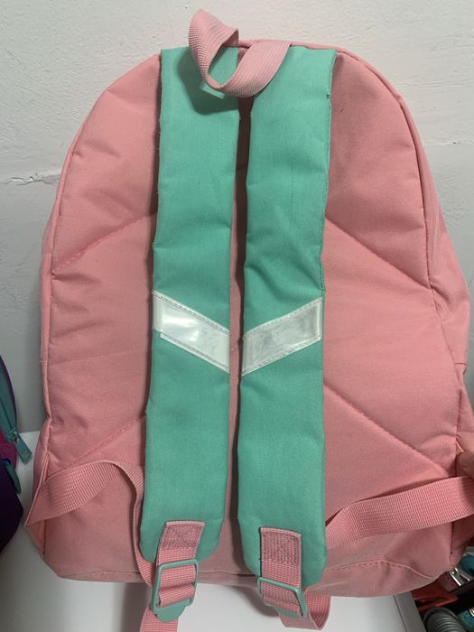 Школьная рюзак.Хорошом состояние