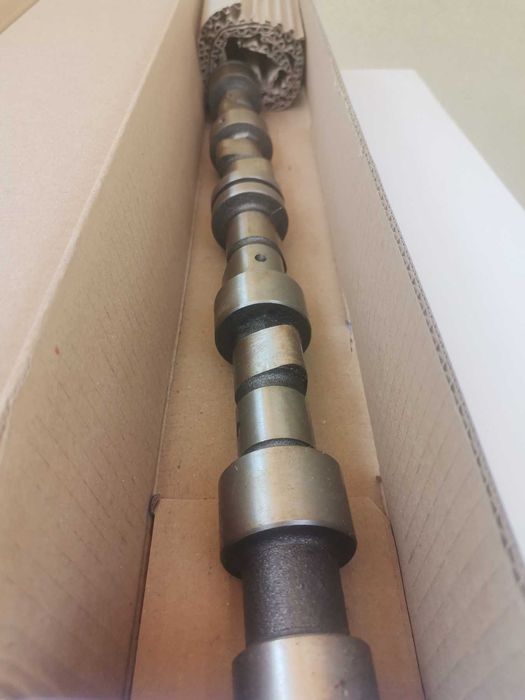 чисто нов разпределителен вал за opel corsa b 1.4  CAM 369