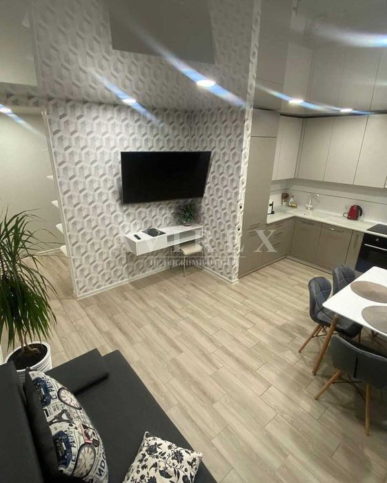 Дава се под наем Тристаен апартамент в Пловдив, Каменица 1 - 99 кв.м за 357 € - Снимка #4