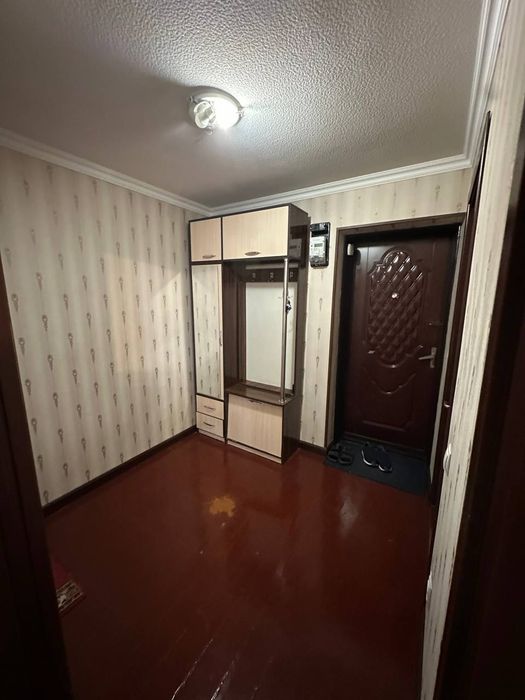 Arenda kvartira Yakkasaroy tumani 3xona 2etaj 5qavatli  oilaga berildi