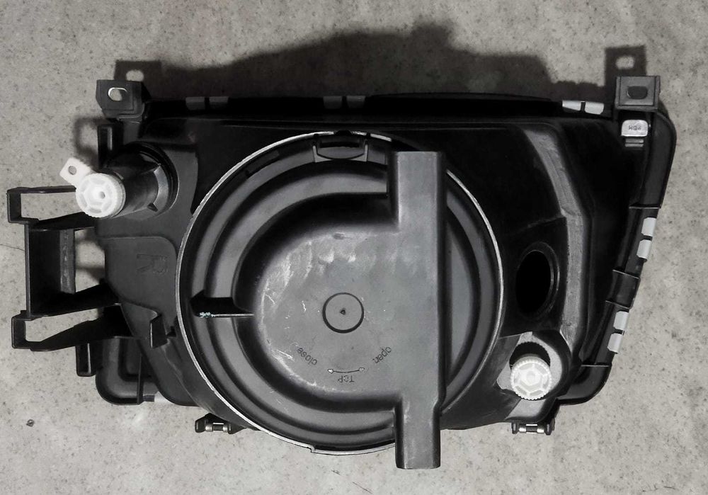 фара правая, Audi 100 C4