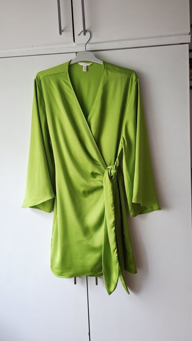 Rochie  petrecuta H&M