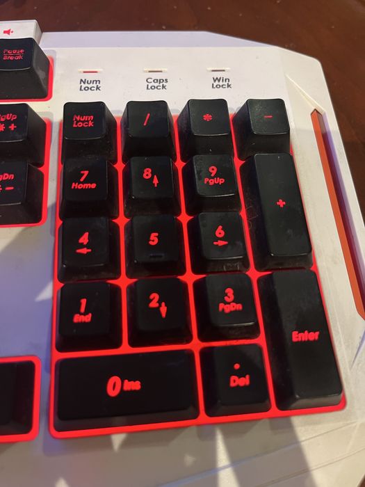 Продается ASUS Cerberus Arctic