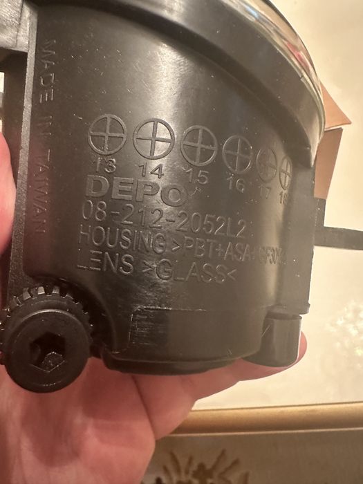 Противотуманная фара в сборе Toyota