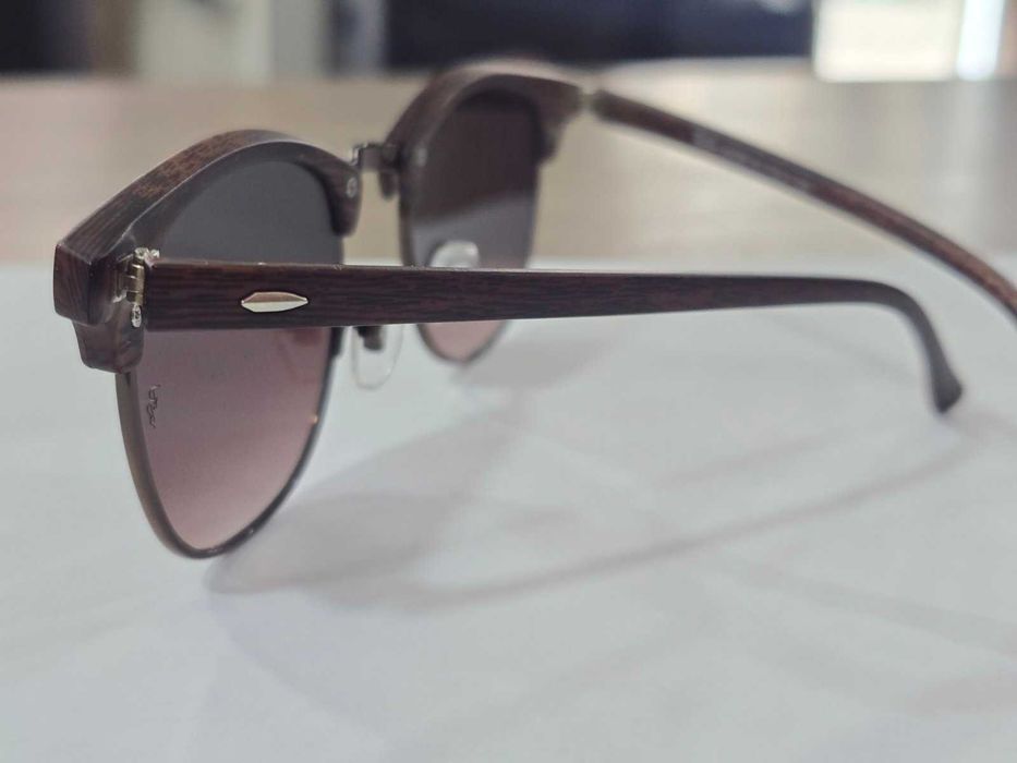 Слънчеви очила Ray-Ban Clubmaster RB3016