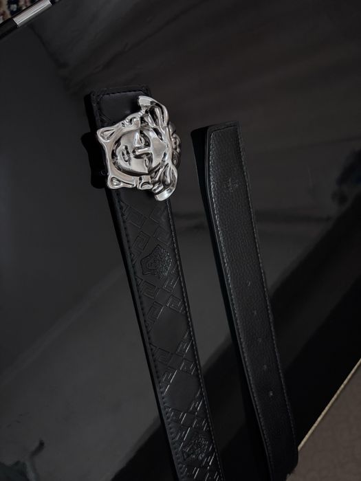 Ремень VERSACE срочно!