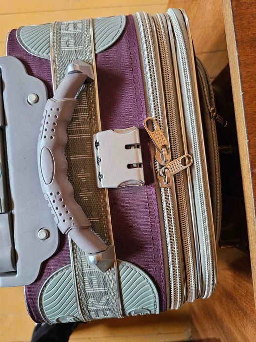 Куфар - малък 55/32/22