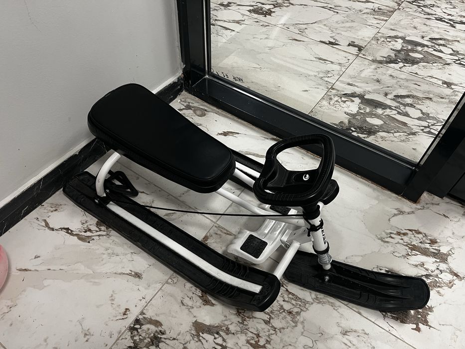 Санки новые для детей