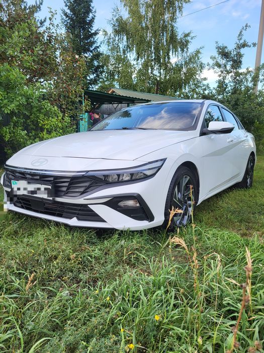 Хундай элантра .