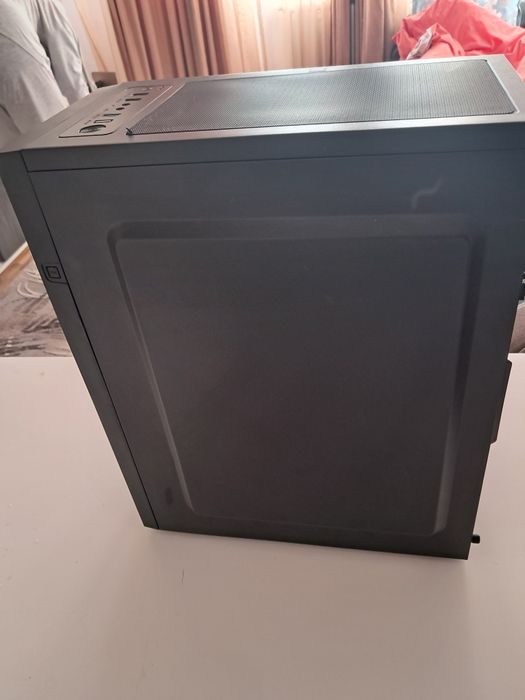 Pc gaming in stare buna+tastatura+casti