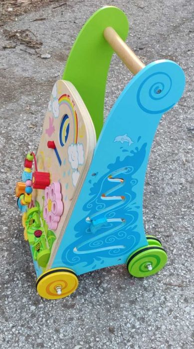 Дървена проходилка за бутане