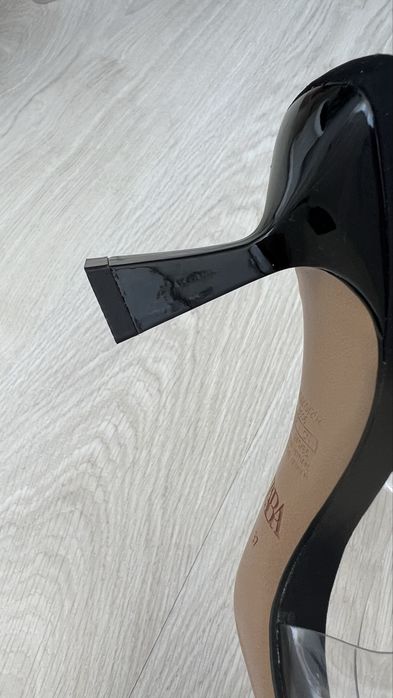 Туфли ZARA 37 размер