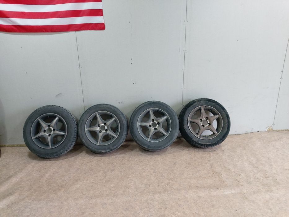 Продам диски 14 радиус с покрышками