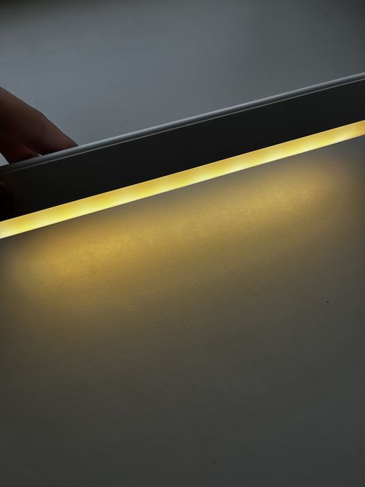 Продаю лампу на магнитах