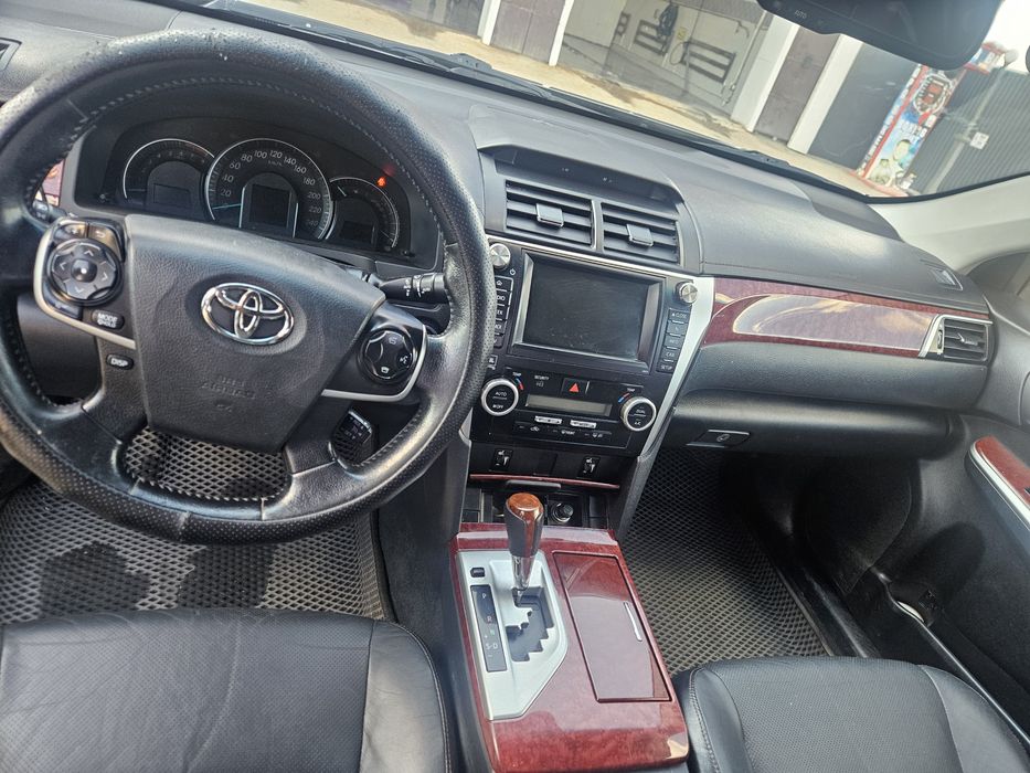 Toyota CAMRY 2012