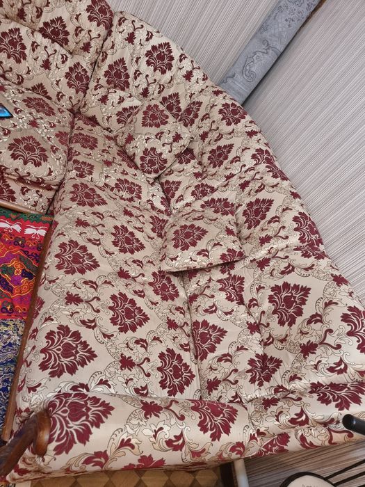 Диван сатылады срочно