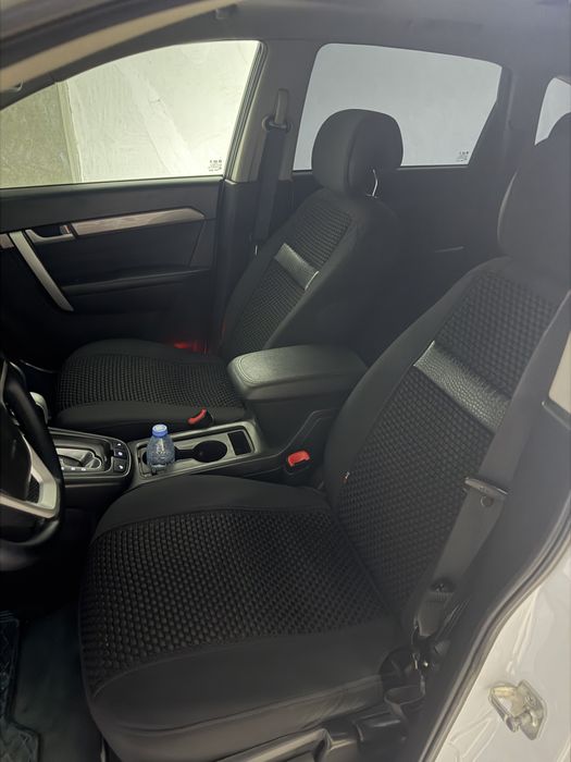 Kaptiva 4 2.4  Holati zor bitta kapotti uchida petno bor