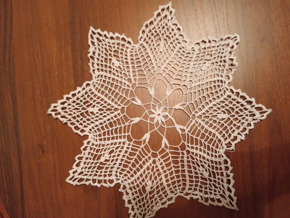 Продам салфетки вязаные