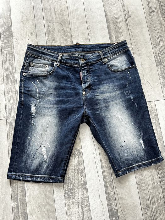 Blugi scurti barbati Dsquared2 - marimea 50 stare excelenta