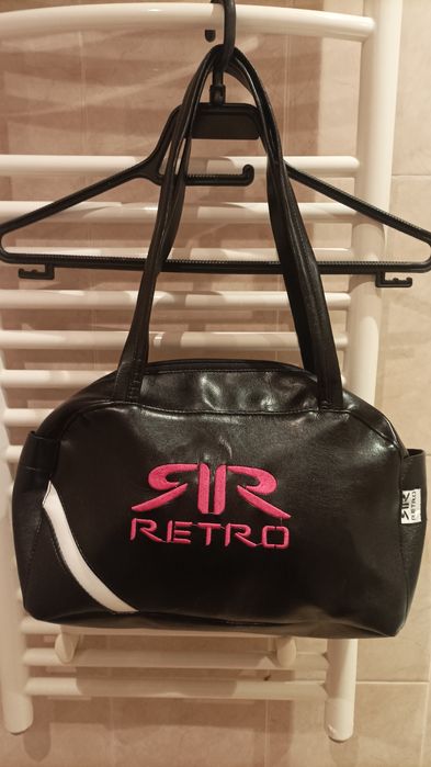 Дамски спортно - елегантни чанти и раници