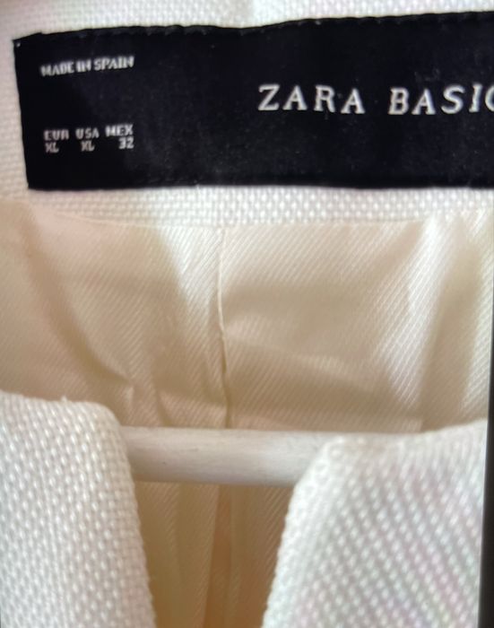 Pardesiu  Zara superb mărimea L