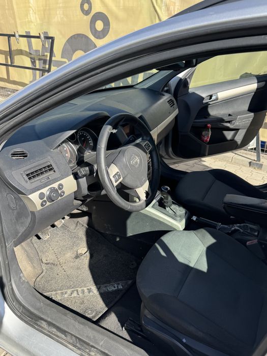 Opel Astra H 1.9 CDTI