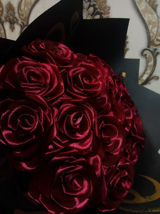 Sunʼiy Atirgul buket