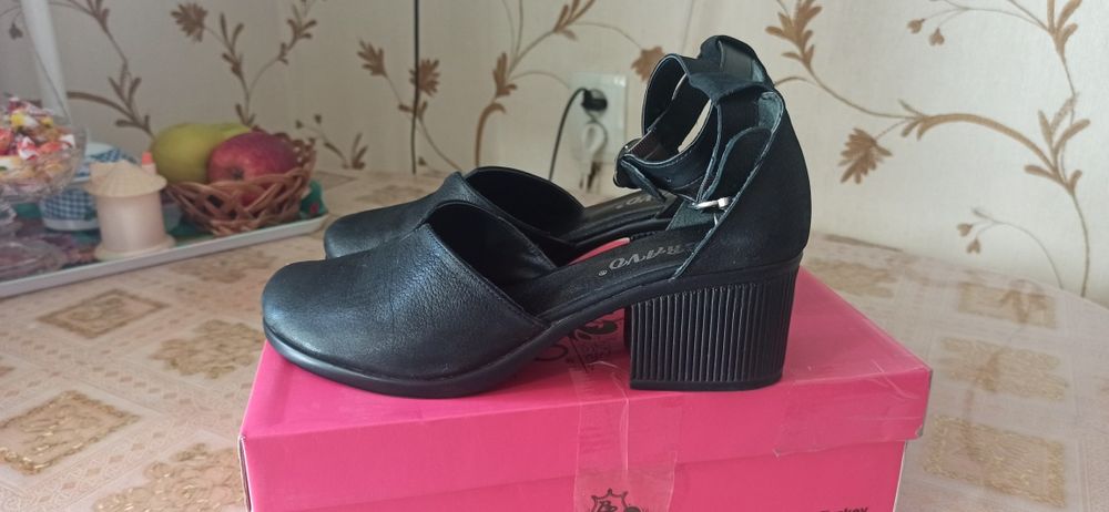 Туфли , Красовки