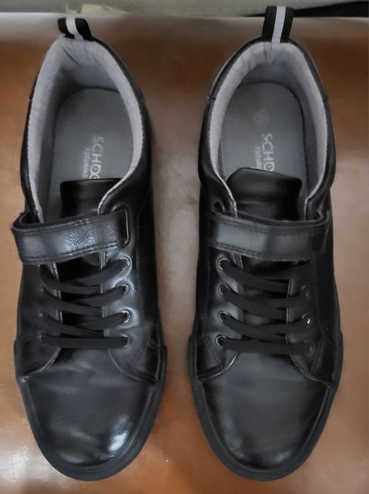 Туфли школьные ..