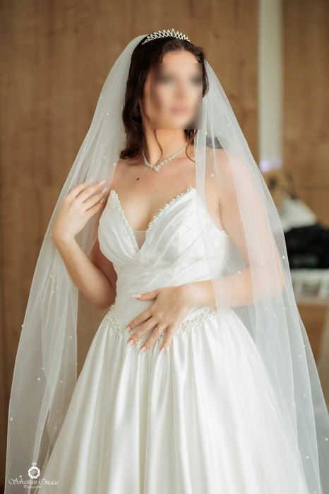 Vând rochie de mireasă