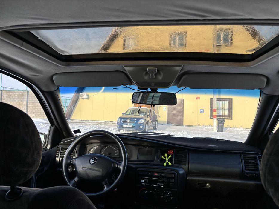 Продам машину опель вектра б 1996 г