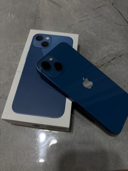 Продам iPhone 13