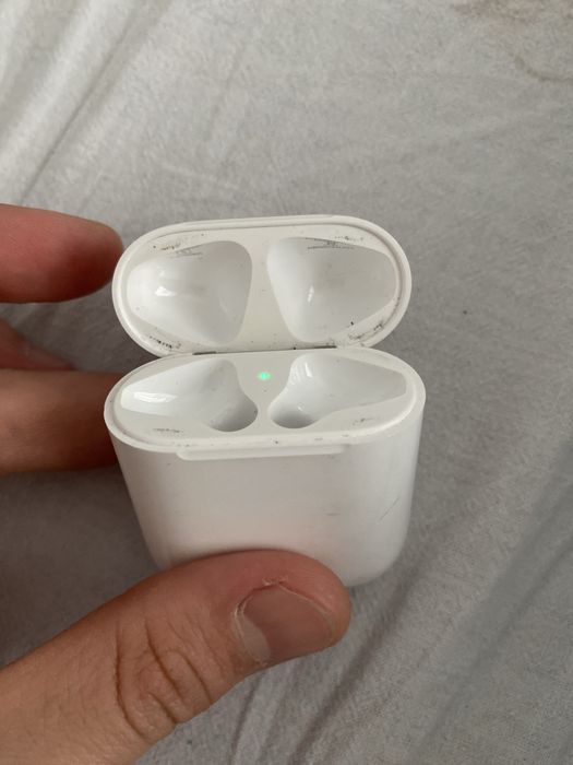 Кейс от оригинал айрподс 1