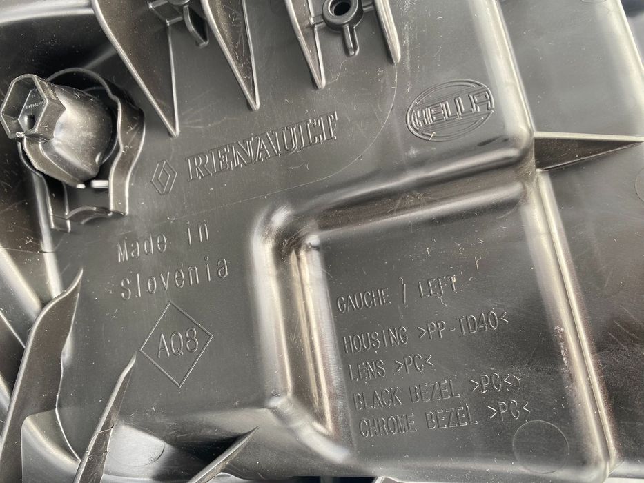 Far Faruri complete Pure Led Renault Megane E Tech noi originale