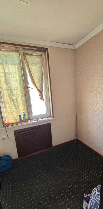 Срочно 1 хонали квартира сотилади 6 микрн