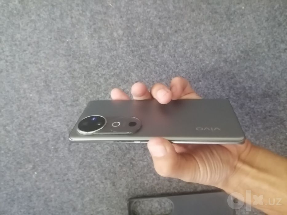 Vivo v40 256 g 5