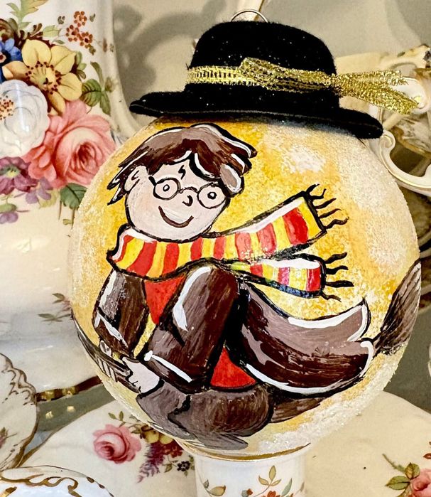 Коледни играчки топки ръчно рисувани