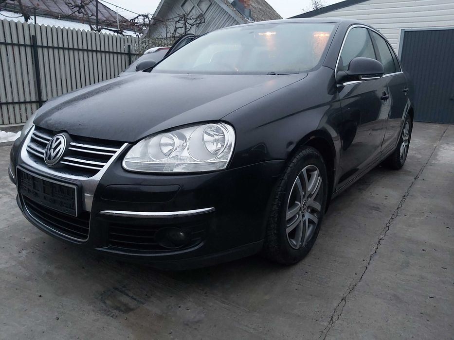 Mecanism deschidere haion cu lampi numar volkswagen jetta 2005-2010