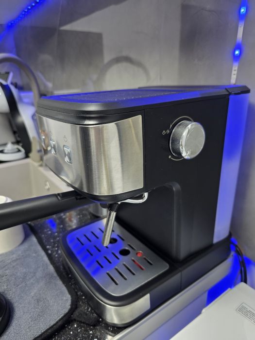Vand aparat de cafea nou