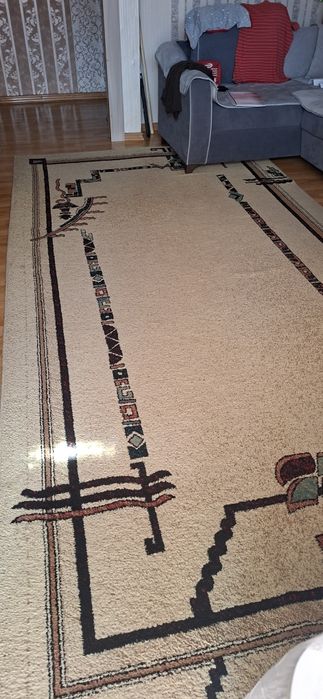 2 метра  × 4 метра  Продам ковёр