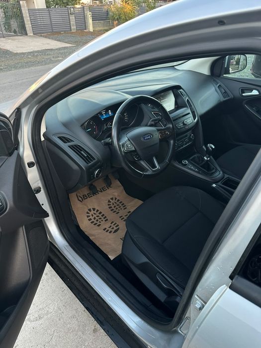 FORD Focus 2016 — imagine 5