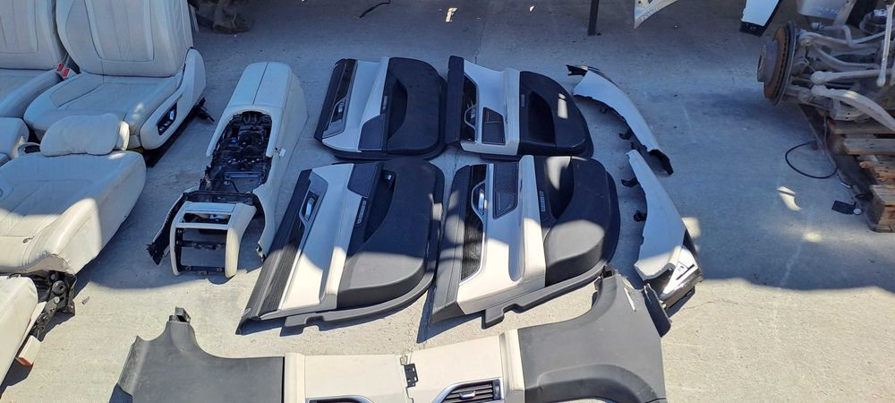 Кожен салон BMW G11