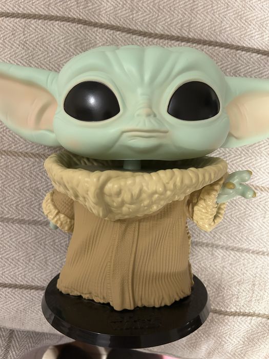 Figurina baby yoda din pastic