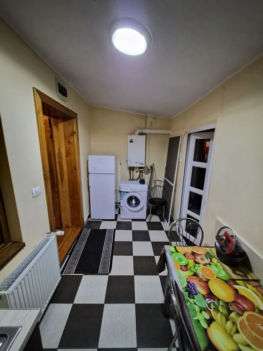 Apartament cu 2 camere in zona centrală
